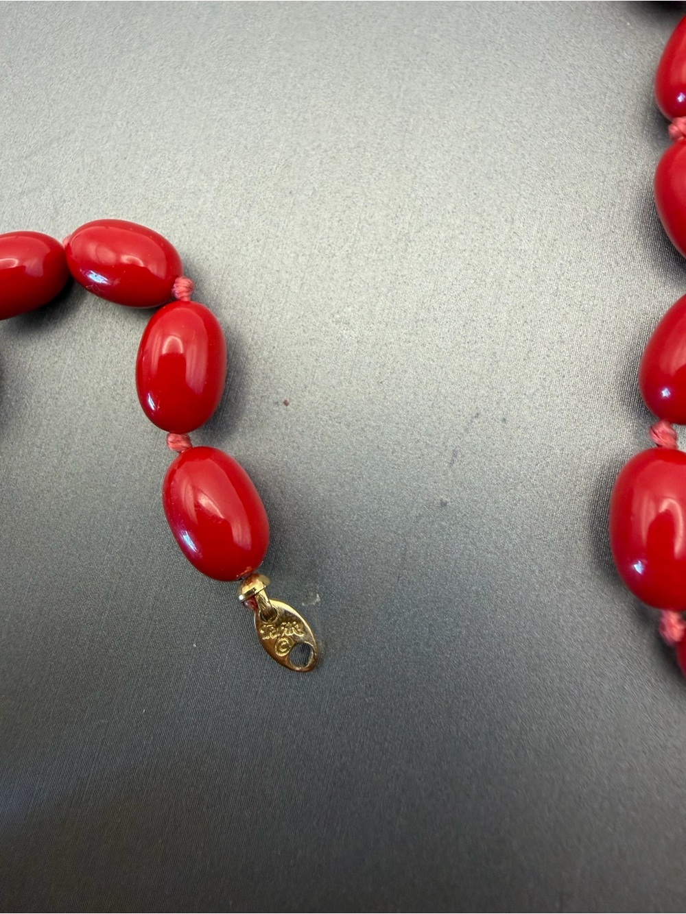 Red Trifari Graduated Bead Strand Necklace - Hand Knotted - Picture 4 of 5